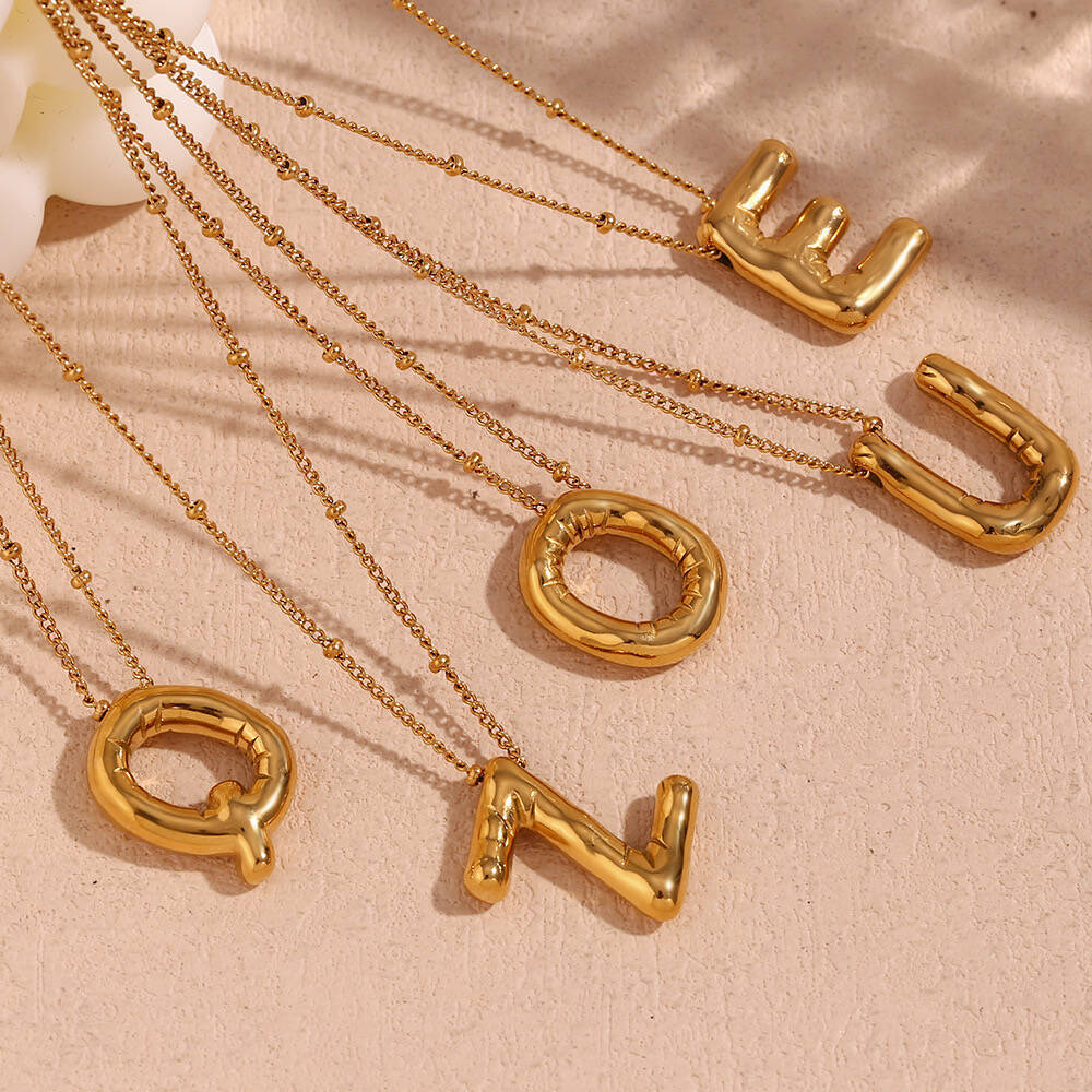 CARLIDANA kabarcık 26 mektupla - Initial Letter Necklace 18K Gold incelemesi ve fiyatı